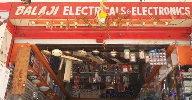 electrical showrooms in horamavu signal